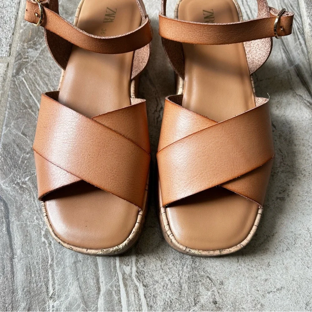 NWOB Zara Girls Brown Criss-Cross Open-Toe Leather Sandals, Size 36 EU/ 4.5 US